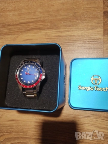 Часовник "Sergio Tacchini"
