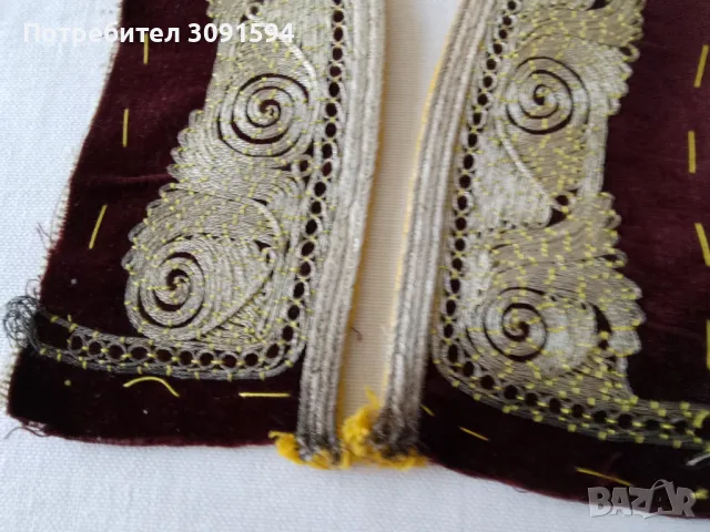 19 век Фолклорни художествени мотиви за чехли ръчна бродерия златна сърма върху кадифе рядка находка, снимка 13 - Антикварни и старинни предмети - 47407814
