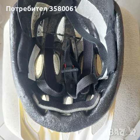Велосипедиста каска , снимка 3 - Спортна екипировка - 47397927