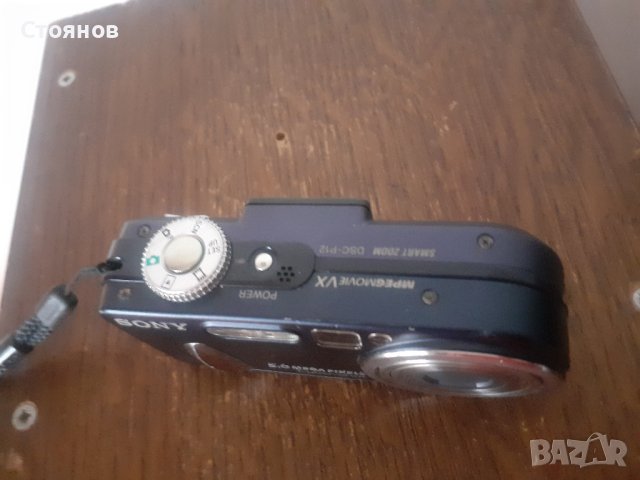 SONY  DSCP10 Cyber-shot 5MP Digital Camera w/ 3x Optical Zoom

, снимка 8 - Фотоапарати - 42087913
