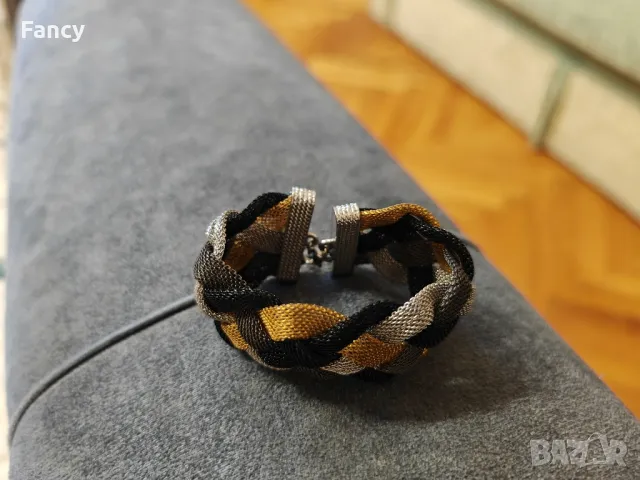 Метална, четирицветна плетена гривна, снимка 7 - Гривни - 49236780