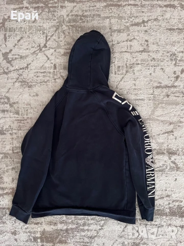 Оригинален тъмносин суитшърт EA7, снимка 4 - Суичъри - 50538218