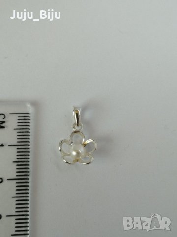 Нова сребърна висулка цвете с перла, снимка 1 - Колиета, медальони, синджири - 29571886