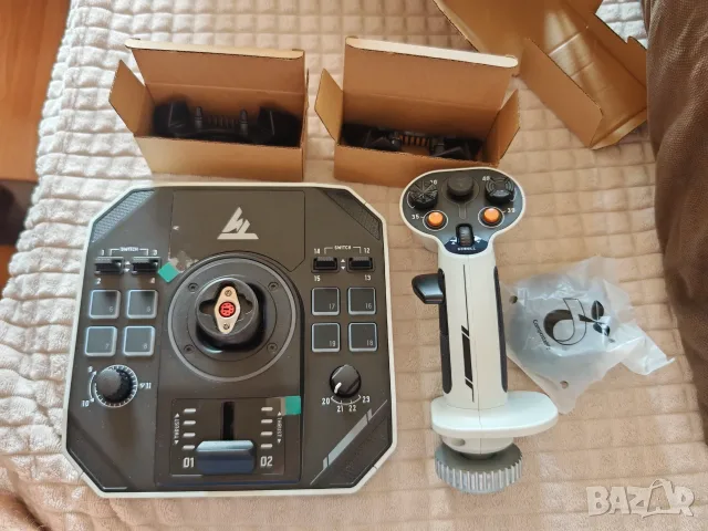 Thrustmaster SOL-R 1 Flightstick – 44 бутона, H.E.A.R.T., RGB, T.A.R.G.E.T., снимка 2 - Джойстици и геймпадове - 55770419