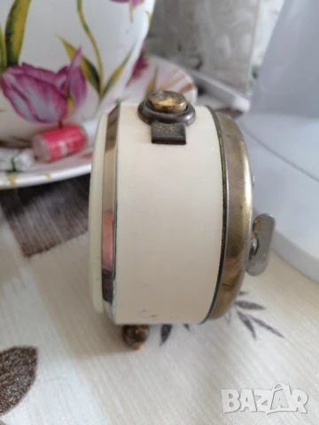 Ретро, немски часовник, будилник Junghans, снимка 4 - Антикварни и старинни предмети - 50837009