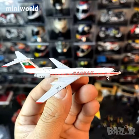 ТУ-134A Балкан Balkan Airlines LZ-TUR самолет - мащаб 1:400 нов в кутия, снимка 3 - Колекции - 51763055