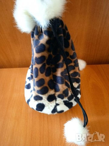 Кокетна чантичка с пух, снимка 4 - Чанти - 34145497