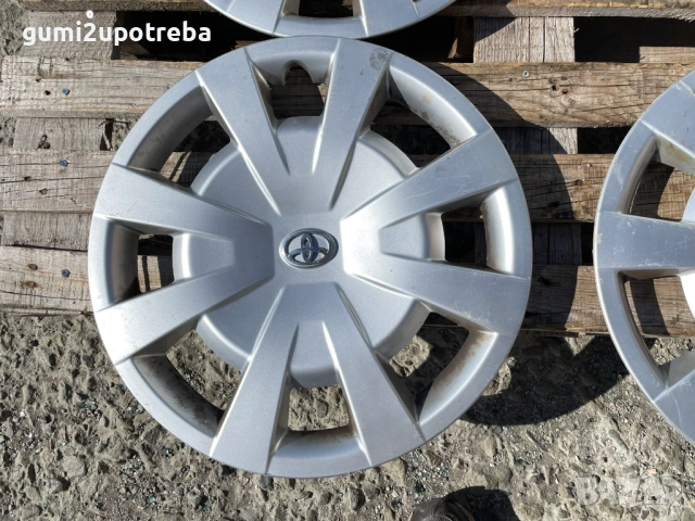 16 цола Тасове Toyota Avensis Corolla 42602-05120 Оригинални, снимка 3 - Аксесоари и консумативи - 51869169