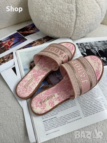 Комплект рокля на Zara и чехли на LBD, снимка 7 - Други - 53153716