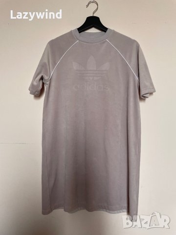 Кадифена рокля Adidas Originals, снимка 2 - Рокли - 44369381