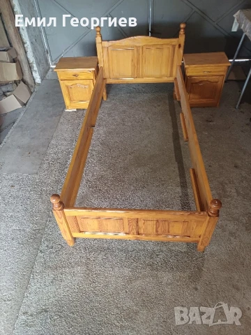 Легло с 2 нощни шкафчета