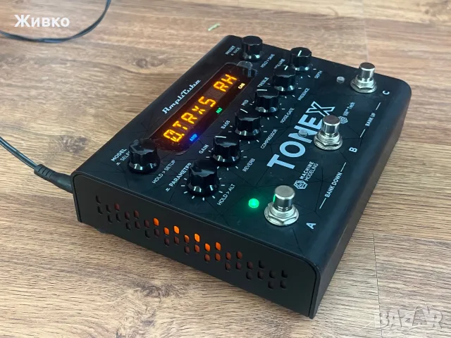 Tonex Pedal - IK Multimedia  - мулти ефект за китара., снимка 3 - Китари - 55951594