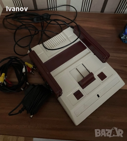 Ретро конзола със вградени  игри , снимка 4 - Други игри и конзоли - 52652158