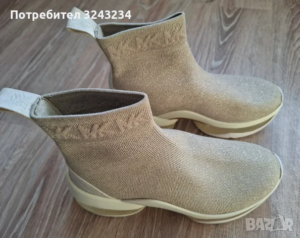 Оригинални обувки Michael Kors, снимка 4 - Дамски ежедневни обувки - 56446921