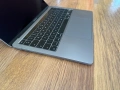 13.3' Apple MacBook Pro M1 2020 Space Grey 16GB RAM/1TB GB SSD - Батерия 14ч., снимка 8
