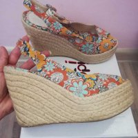 Дамски цветни сандали на платформа нови, 38 номер, снимка 1 - Сандали - 29272753