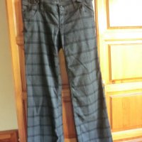 кариран панталон Esprit размер 38, снимка 1 - Панталони - 37617312