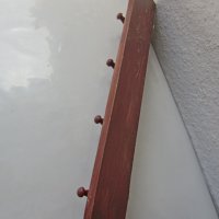 Стара дървена закачалка с рафтче отгоре, снимка 5 - Други ценни предмети - 29282140