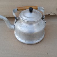 Стар алуминиев чайник български, снимка 4 - Аксесоари за кухня - 35484988