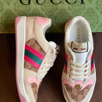 Gucci , снимка 1 - Дамски ежедневни обувки - 44711088