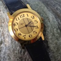Колекционерски часовник Луч, позлатен, работи, снимка 3 - Антикварни и старинни предмети - 37206420