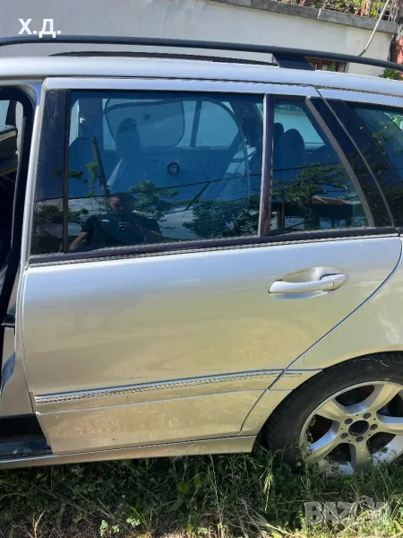 Задна лява врата мерцедес Ц-класа w203, снимка 1