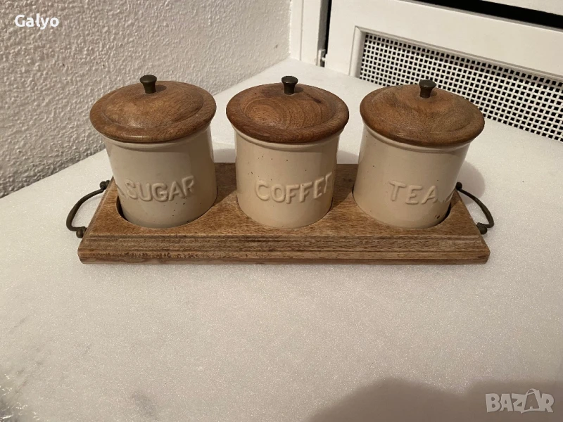 Керамични съдове за кафе, чай и захар, Дървен капак и дървена опора, снимка 1