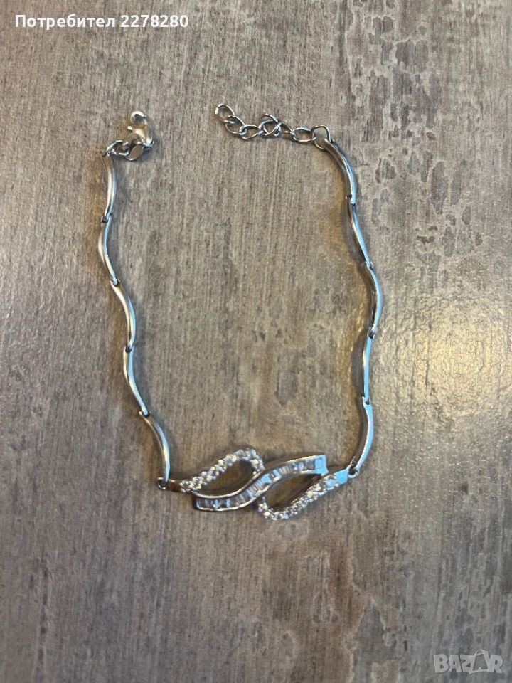 Сребърна гривна с циркониеви камъчета, снимка 1