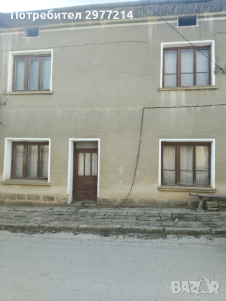 Продавам къща в село Ломец, снимка 1