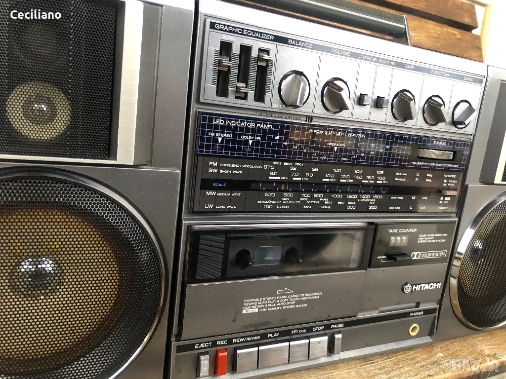 Радиокасетофон HITACHI TRK 9100E, снимка 1