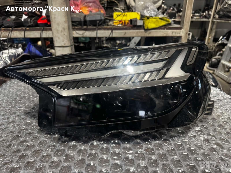 89A941035 ляв фар AUDI Q4 , снимка 1