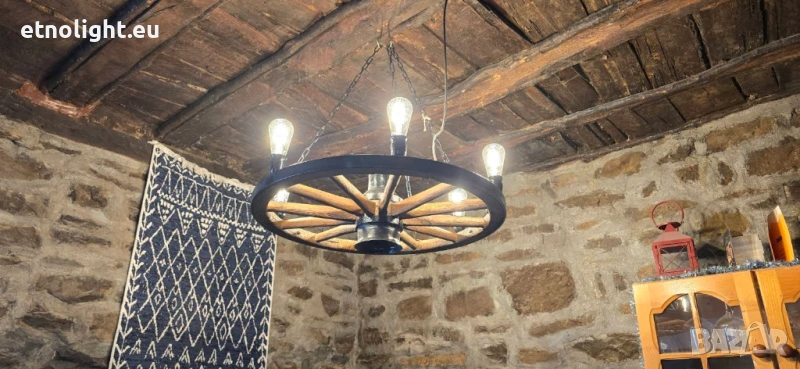 Полилеи от автентични реставрирани колела от каруца , снимка 1