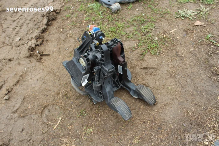 Педал съединител спирачка Фиат Панда 3 1.3D 2012-2022 Fiat Panda 3 4врати, снимка 1