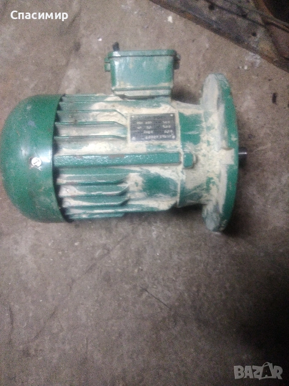 Ел двигател фланцов 1,1kw на 2830 обр мин трифазен , снимка 1