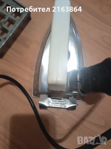 стара българска ютия 1969 г, снимка 5 - Антикварни и старинни предмети - 47394007