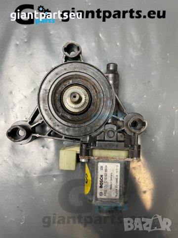 Мотор за стъклоповдигач АУДИ AUDI A4 , 8W0959811, снимка 3 - Части - 40438804