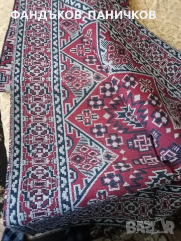 Продавам чисто нов двулицев килим с размер 3.90/2,50 метра, 70% вълна, 30% памук. Става за хол и, снимка 2 - Килими - 52413419