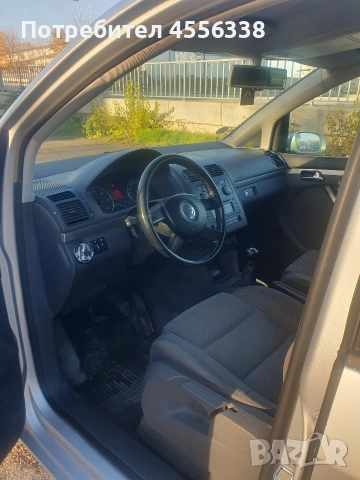 Vw touran, снимка 5 - Автомобили и джипове - 52625255