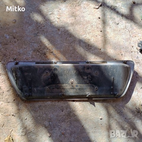 Стойка Заден Номер За Мерцедес Ц220 Комби 2001г / Mercedes C220 Combi 2001y, снимка 2 - Части - 44285080