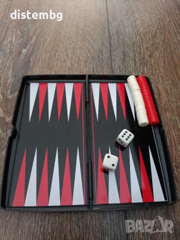 Магнитен шах и табла  15 см, снимка 3 - Шах и табла - 52811712