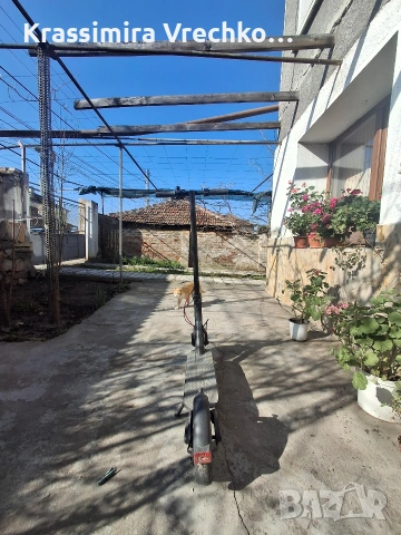 Електрическа тротинетка Xiaomi Mi Electric Scooter 3 – Отлично състояние, готова за каране, снимка 4 - Велосипеди - 54006071