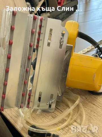 Ръчен циркуляр за рязане на плочки DeWALT DWC410, снимка 4 - Триони и циркуляри - 55920220