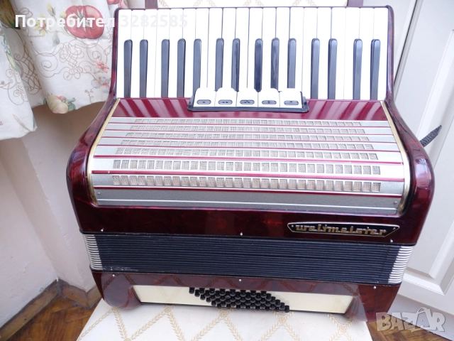 Aкордеон Weltmeister 48 баса в отлично състояние, снимка 2 - Акордеони - 52812242