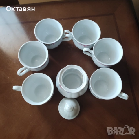 Порцеланов сервиз за чай, снимка 2 - Сервизи - 53240891