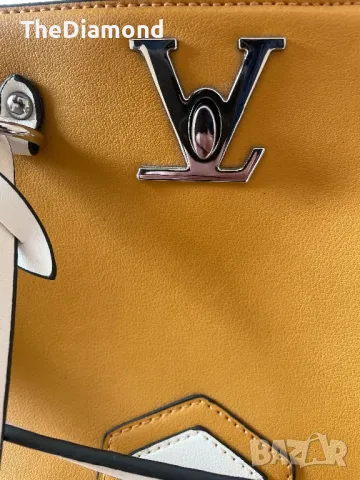 Кожена дамска чанта, снимка 3 - Чанти - 49004260