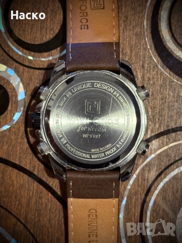 Мъжки часовник Naviforce Fuero, Хронограф, Кожена каишка, снимка 2 - Мъжки - 53979132