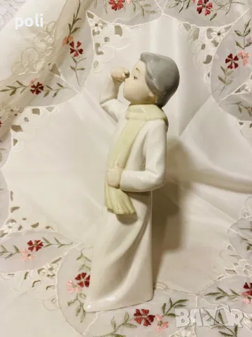 порцеланова статуетка , снимка 2 - Статуетки - 48257925