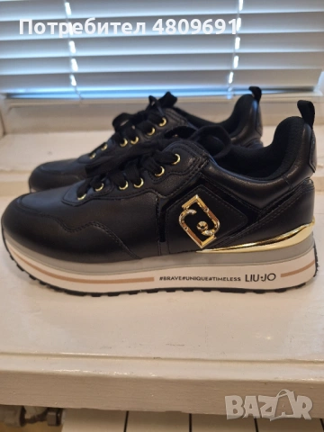 Обувки Liu Jo , снимка 4 - Дамски ежедневни обувки - 54337769