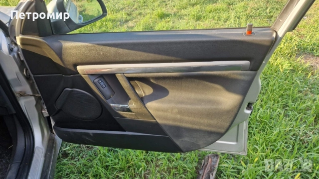 На части.Opel Vectra C Combi  2.2 Direct 155hp ,Фейслифт. , снимка 9 - Автомобили и джипове - 52158689