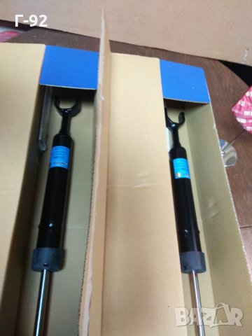  33-086-F**NEU**BOGE**Audi (A4, A6) VW (PASSAT)**Амортисьор газов**Преден**, снимка 2 - Части - 33994555